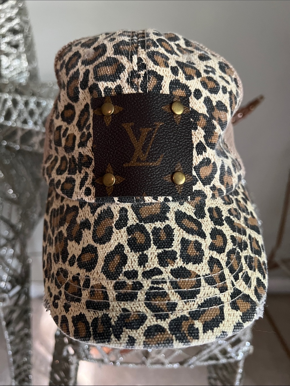 Louis Vuitton Leopard Print Mesh Cap - Tan Brown Black